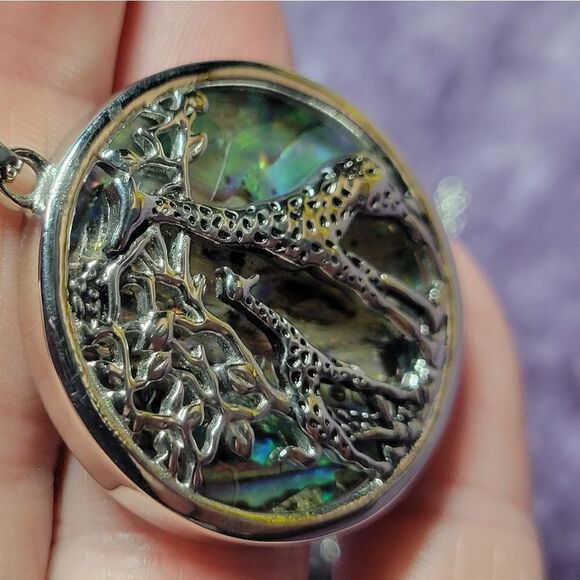 Abalone Giraffe Pendant Necklace - Picture 5 of 12